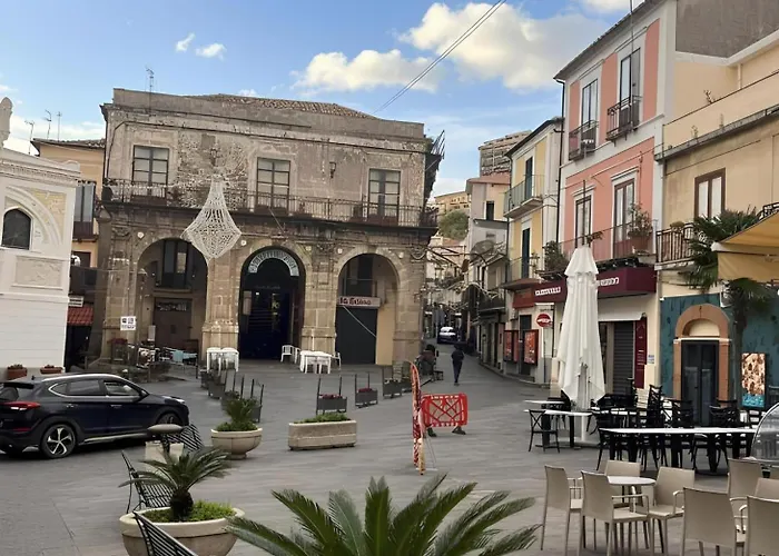 Dimora San Francesco Calabro شقة